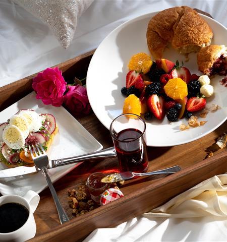 BED & BREAKFAST PACKAGE